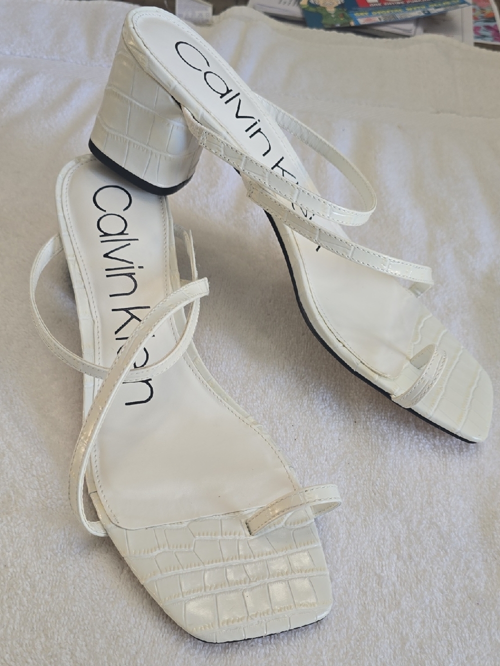 NWOT Calvin Klein Belma2 Sandals